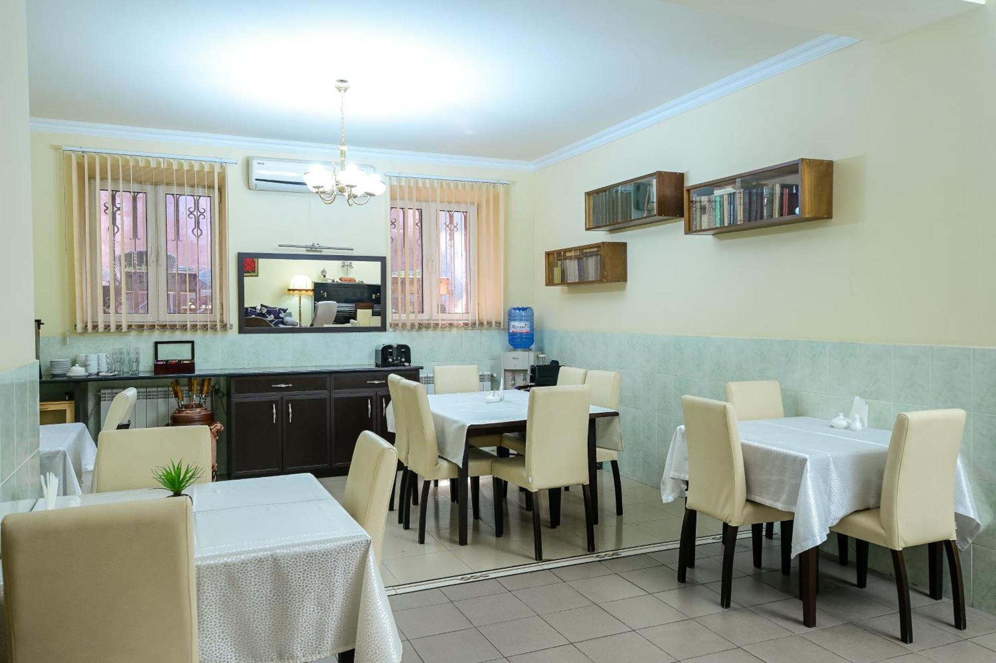 Hotel Mia Casa 3*