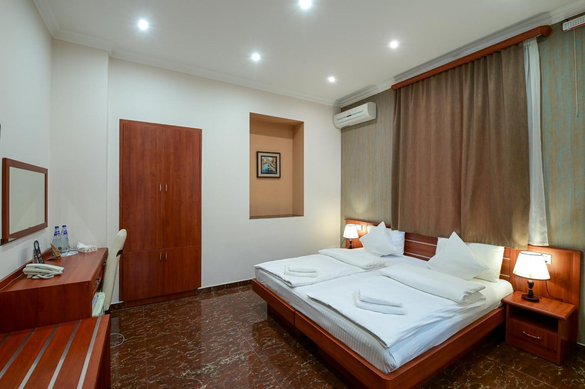 Mia Casa Hotel 3*